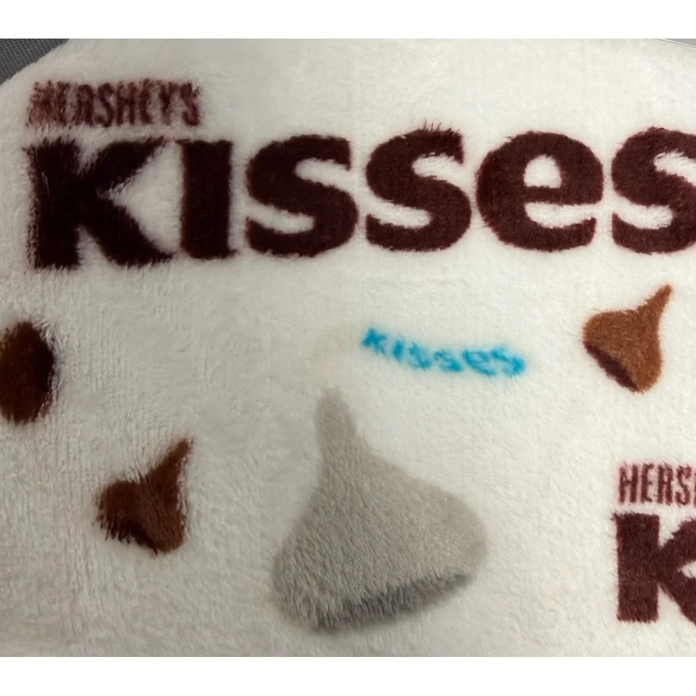 NWT Hershey's Kisses White Throw Blanket 50